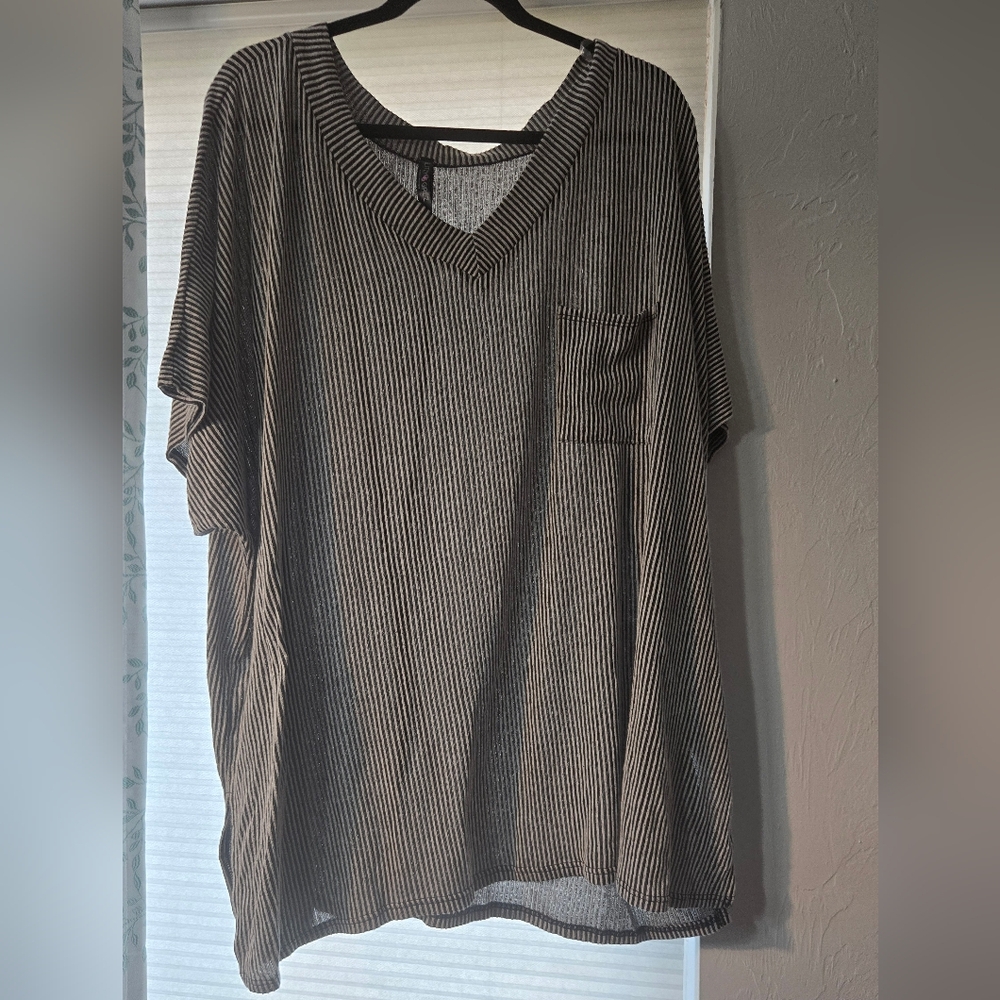 *SALE* Glitzy Girlz Striped V-Neck Short Sleeve Top